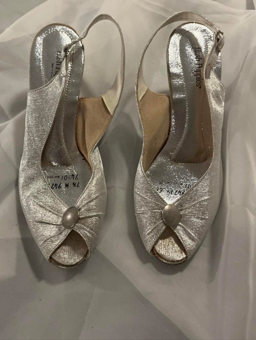 Vintage 1950s /60s Hush Puppies Low Rise Kitten Heels, 7